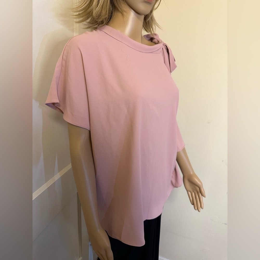 NWOT - SHEIN Mulvari Knot Shoulder Asymmetrical Batwing Sleeve Top - Size L - Picture 5 of 6